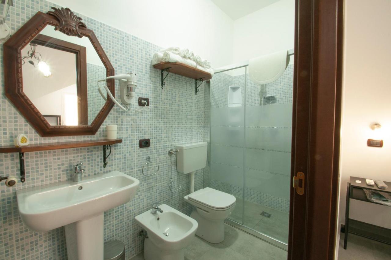 Vittoria House *
